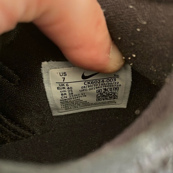 Nike Lebron James XIV Black Athletic Sneakers - Picture 8 of 8